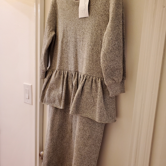 Sweater dress by Peter Jensen - Picture 5 of 6